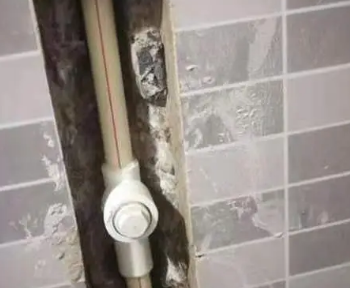 清河门卫生间测漏水